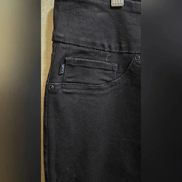 Jeans - Picture 2 of 4